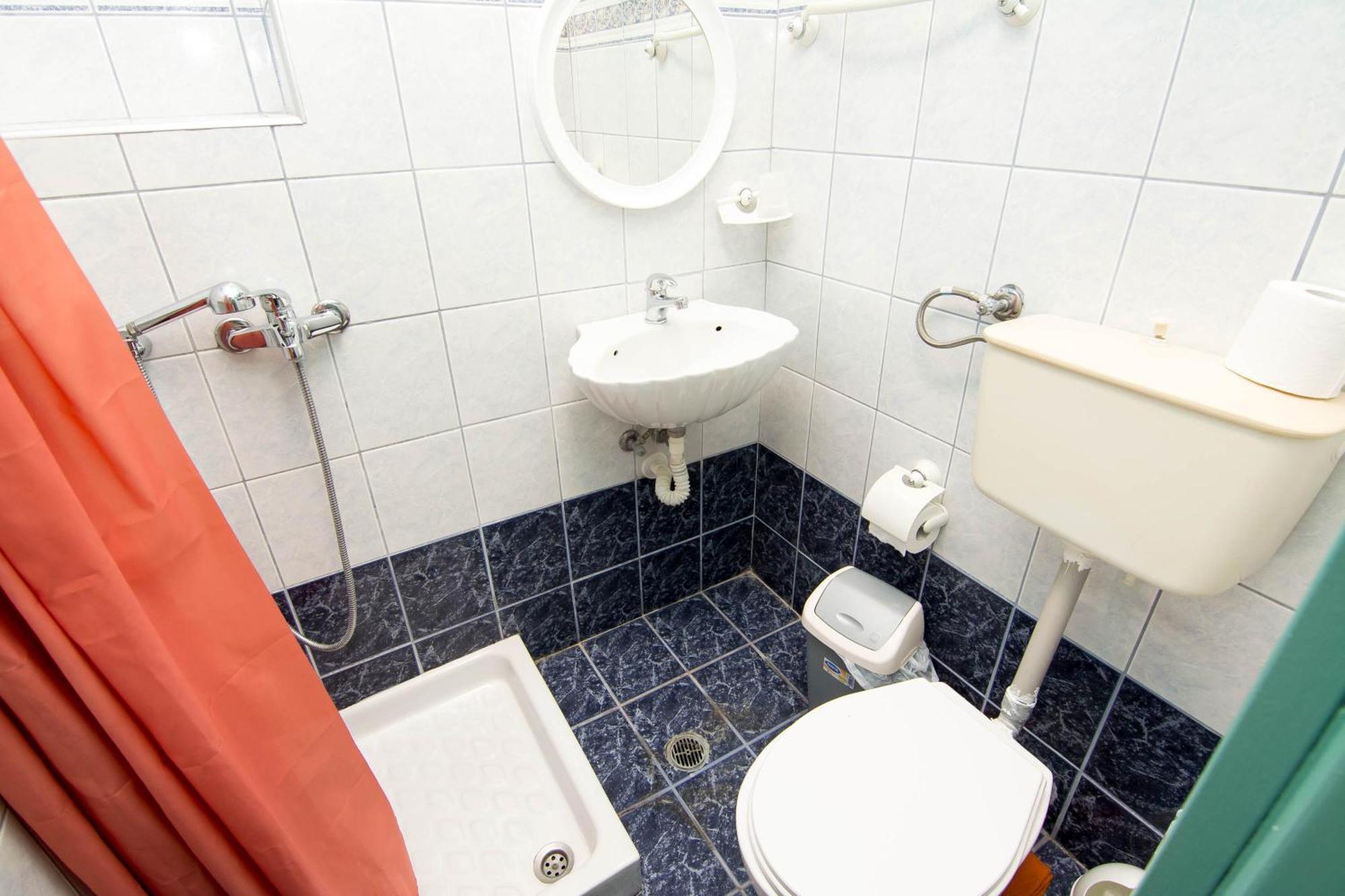 Panos Apartments Бенитсес Экстерьер фото